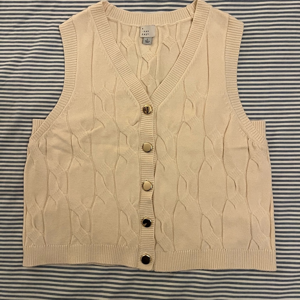 Cute Beige Cable Knit Cardigan Vest